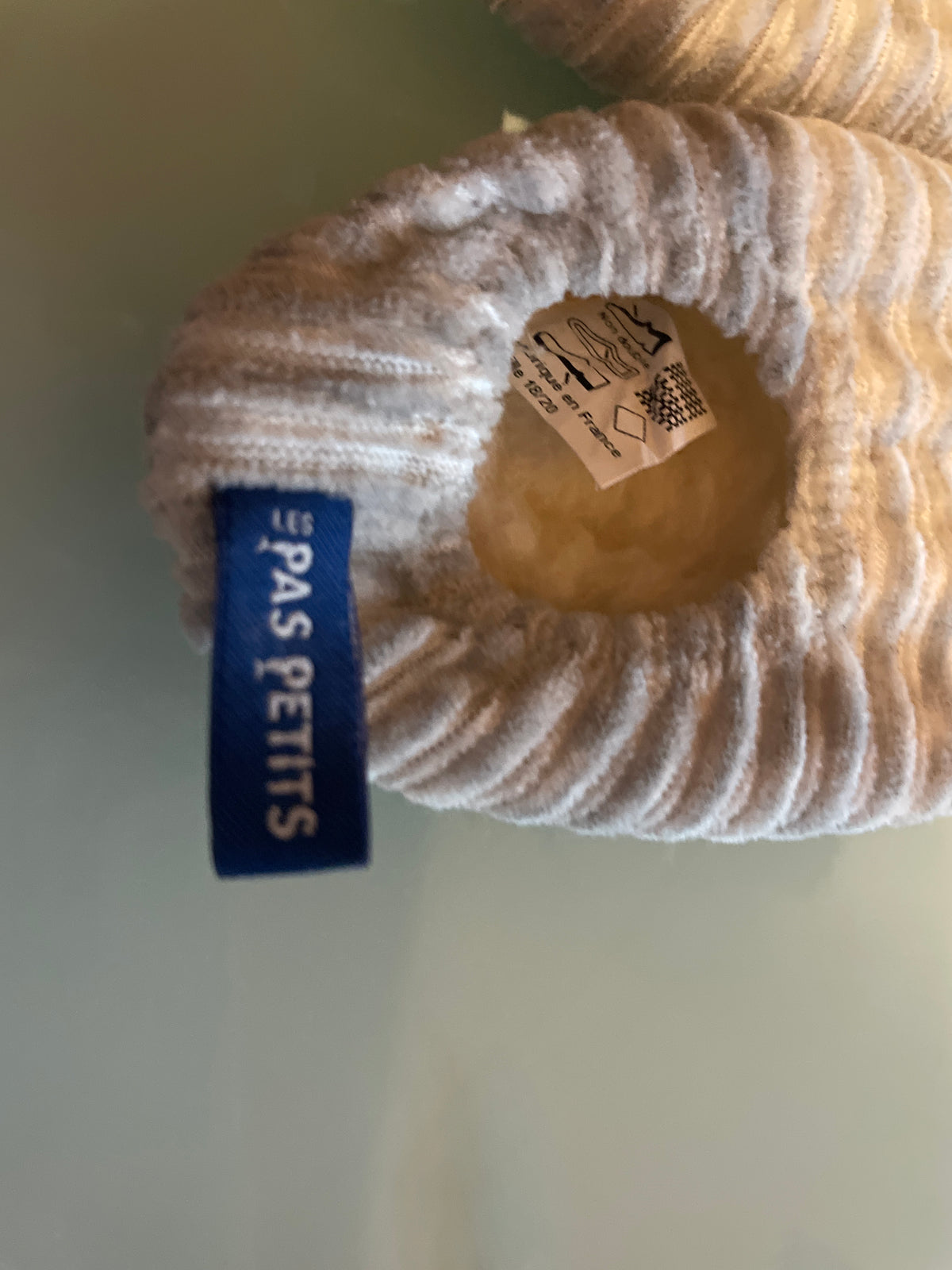 Les Petits Velours Gris Chiné