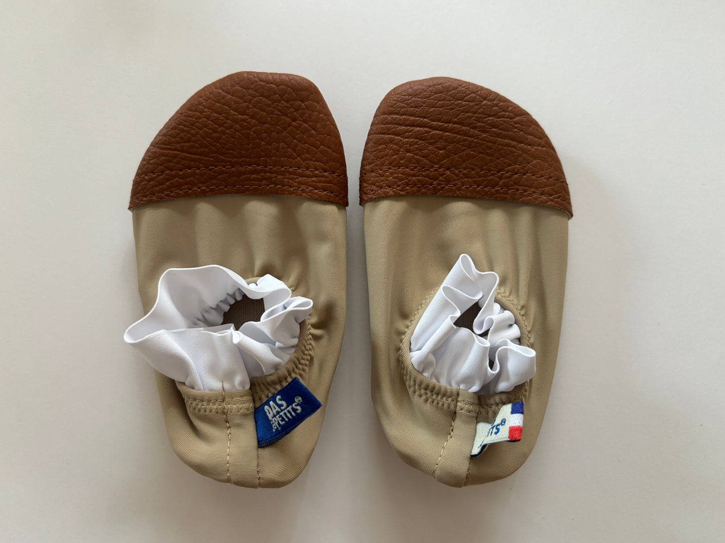 Les Petites Noisettes (Avec collerettes blanches)