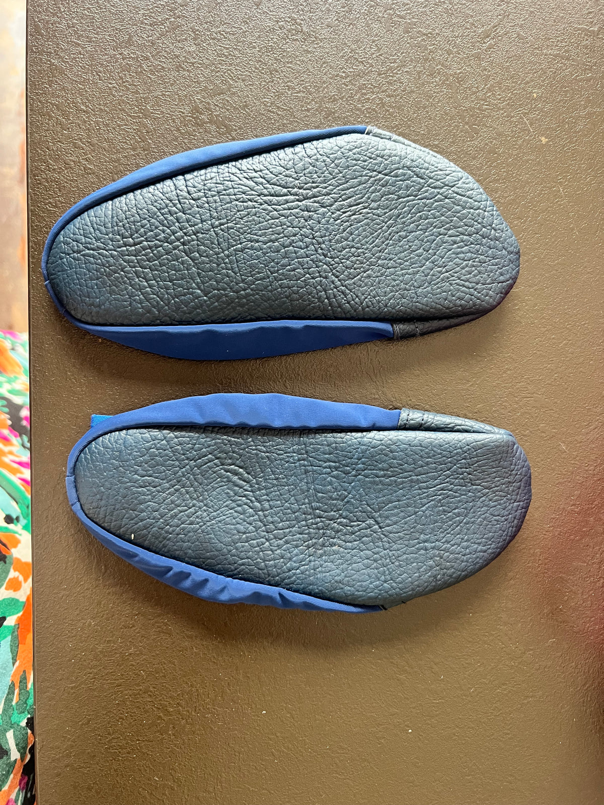 Chaussons bleus