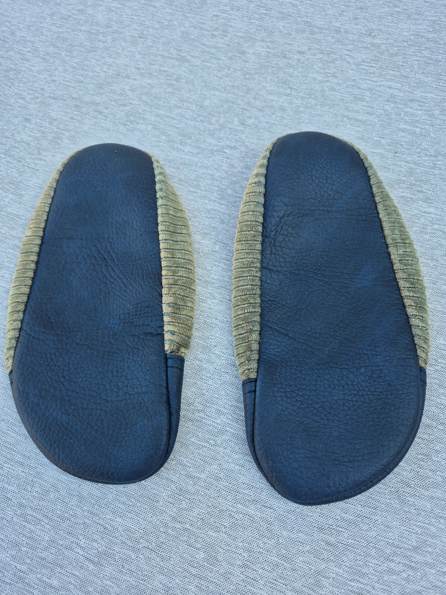 Les Petits Velours Gris vert