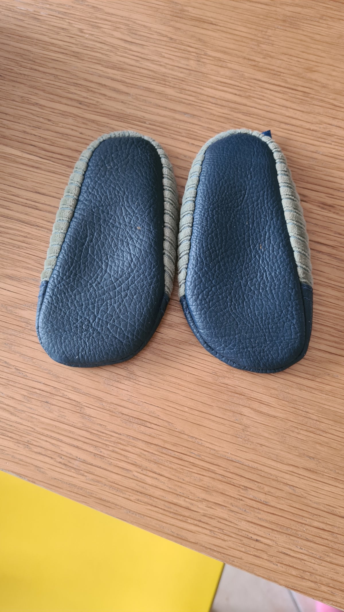 Les Petits Velours Gris vert