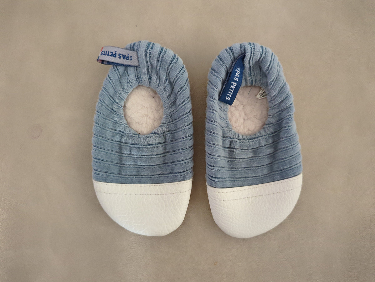 Chaussons bleus