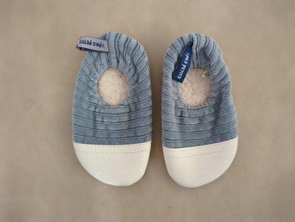 Chaussons bleus